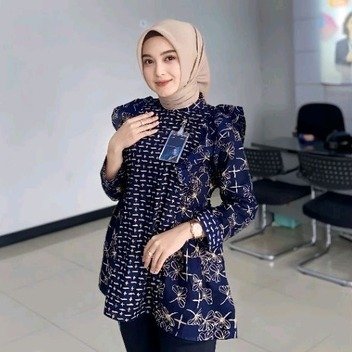 1745283842_blouse-batik-wanita-kerja-kantor(1).jpg.fc1558b4d21a01da420d2d6089e1c0ef.jpg
