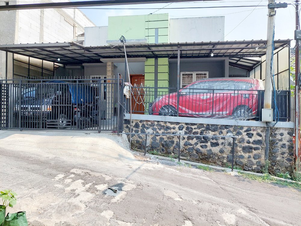 Rumah Dijual BU di Lucky Estate Kota Bandung Dekat Saung Angklung Udjo, Terminal Cicaheum, Universitas Sangga Buana, RS Hermina Arcamanik