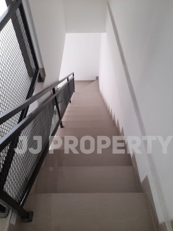 WhatsApp Image 2024-02-03 at 12.01.55.jpeg