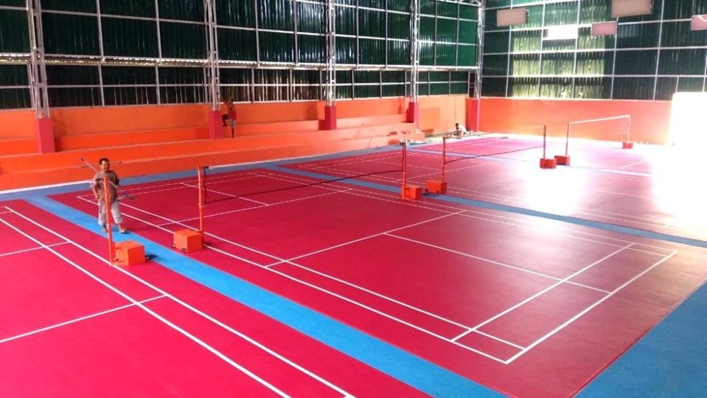 Lapangan-Bulutangkis.jpg