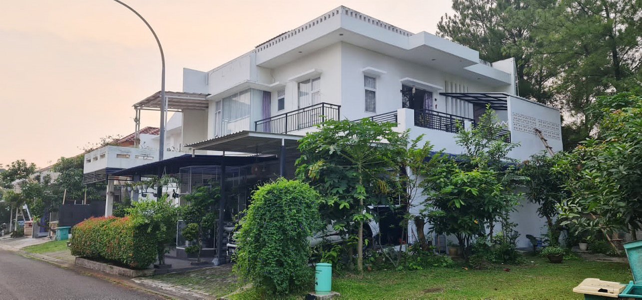 Rumah Dijual di Cluster Versailles BSD Dekat Stasiun Rawa Buntu, RS Eka Hospital Serpong, Pasar Modern BSD City, AEON Mall BSD, Gerbang Tol Serpong