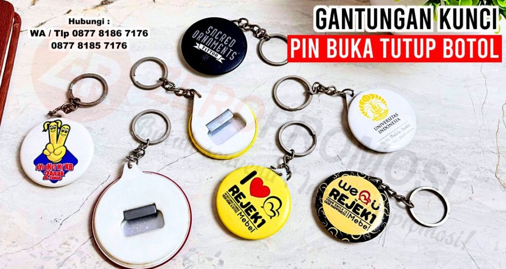 Souvenir gantungan kunci pin buka tutup botol.jpg