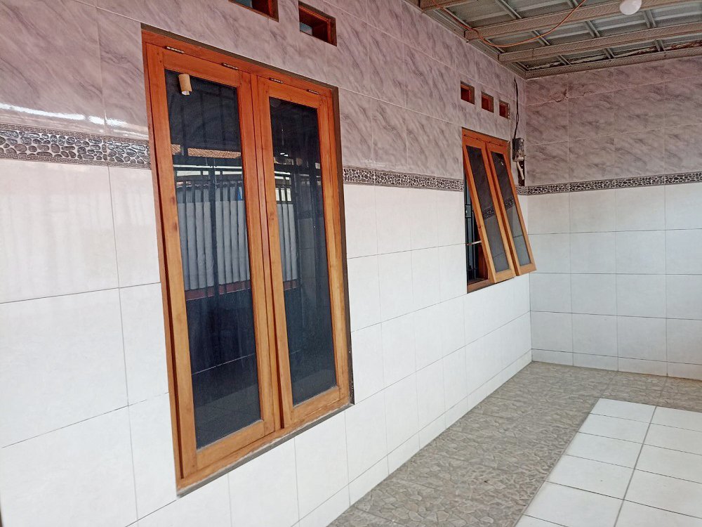 Rumah Dijual di Manahan Kota Surakarta Dekat Stadion Manahan Solo, Solo Paragon Mall, Solo Grand Mall, Solo Square Mall, RS JIH Solo, Kampus UNS