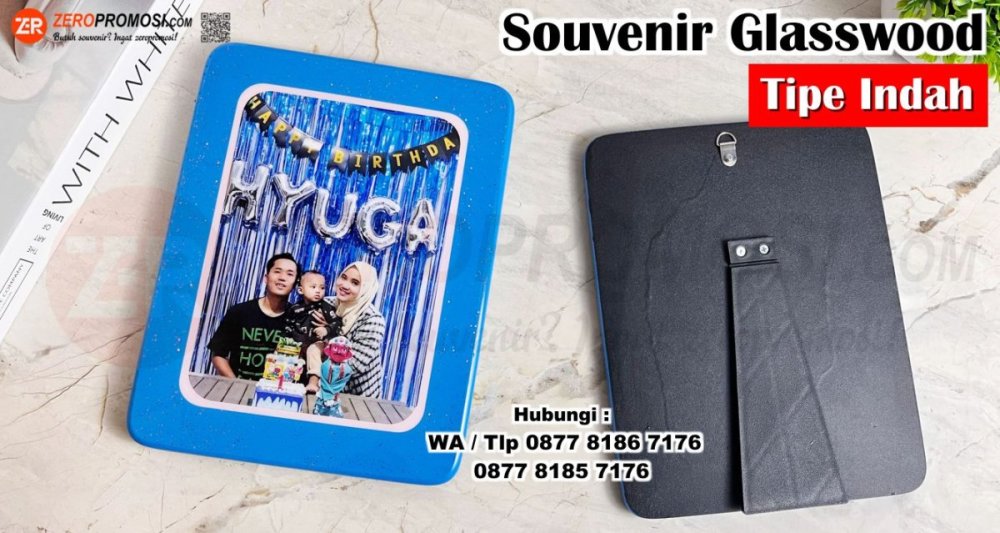 Cetak Foto Kenangan Glasswood Indah Berkilau.jpg