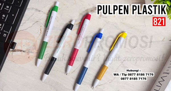 Souvenir Pulpen plastik promosi 821 a.jpg