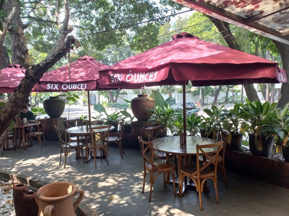 Six Ounces Coffee-02.jpg