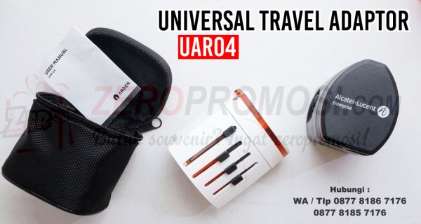 Souvenir Universal Travel Adaptor UAR04 dengan Pouch.jpg