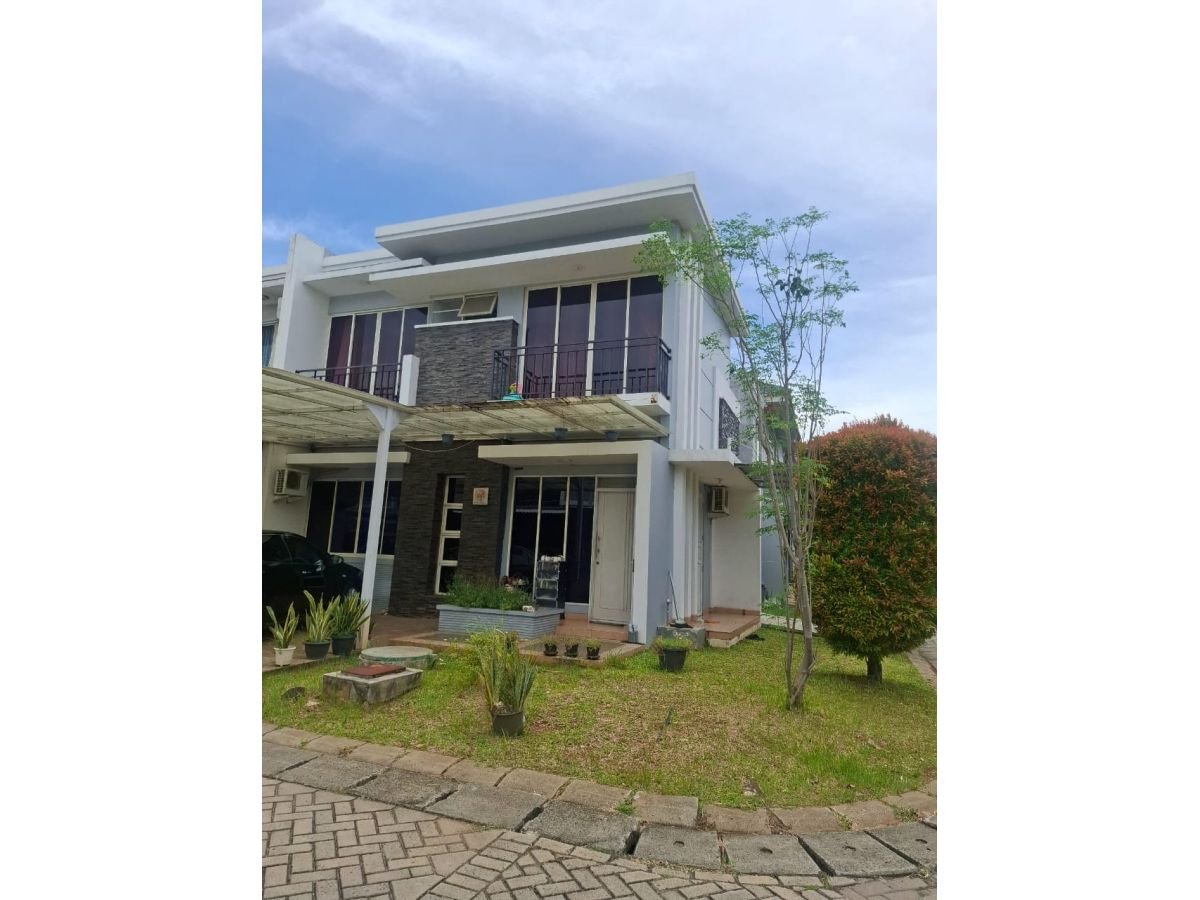 Disewakan Rumah Hook 2 Lantai di Central Park Galaxi Bekasi AG2032