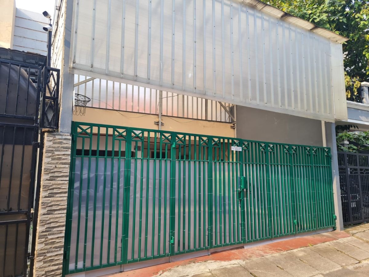 Disewa Rumah Luas dan Strategis di Pulo Gadung Jakarta Timur PR2023