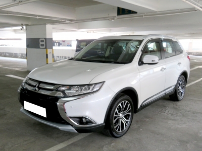 Outlander 2.0 CVT,三菱 Mitsubishi,2018,WHITE 白色,7