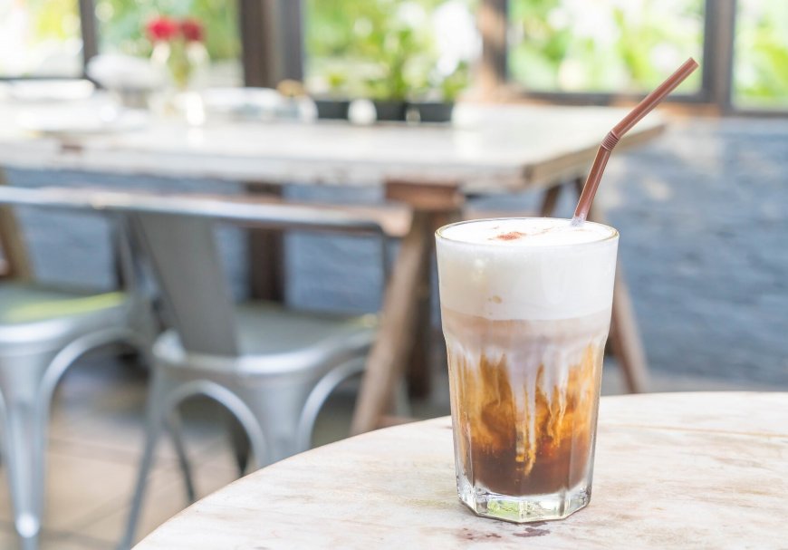 Risiko Terlalu Banyak Minum Es Kopi Susu Gula Aren