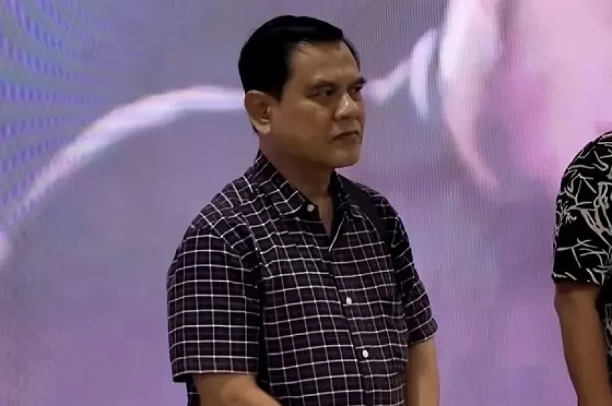 Kasus Ijazah Palsu, Adik Ipar Jokowi Bawa Ijazah Asli datangi Bareskrim