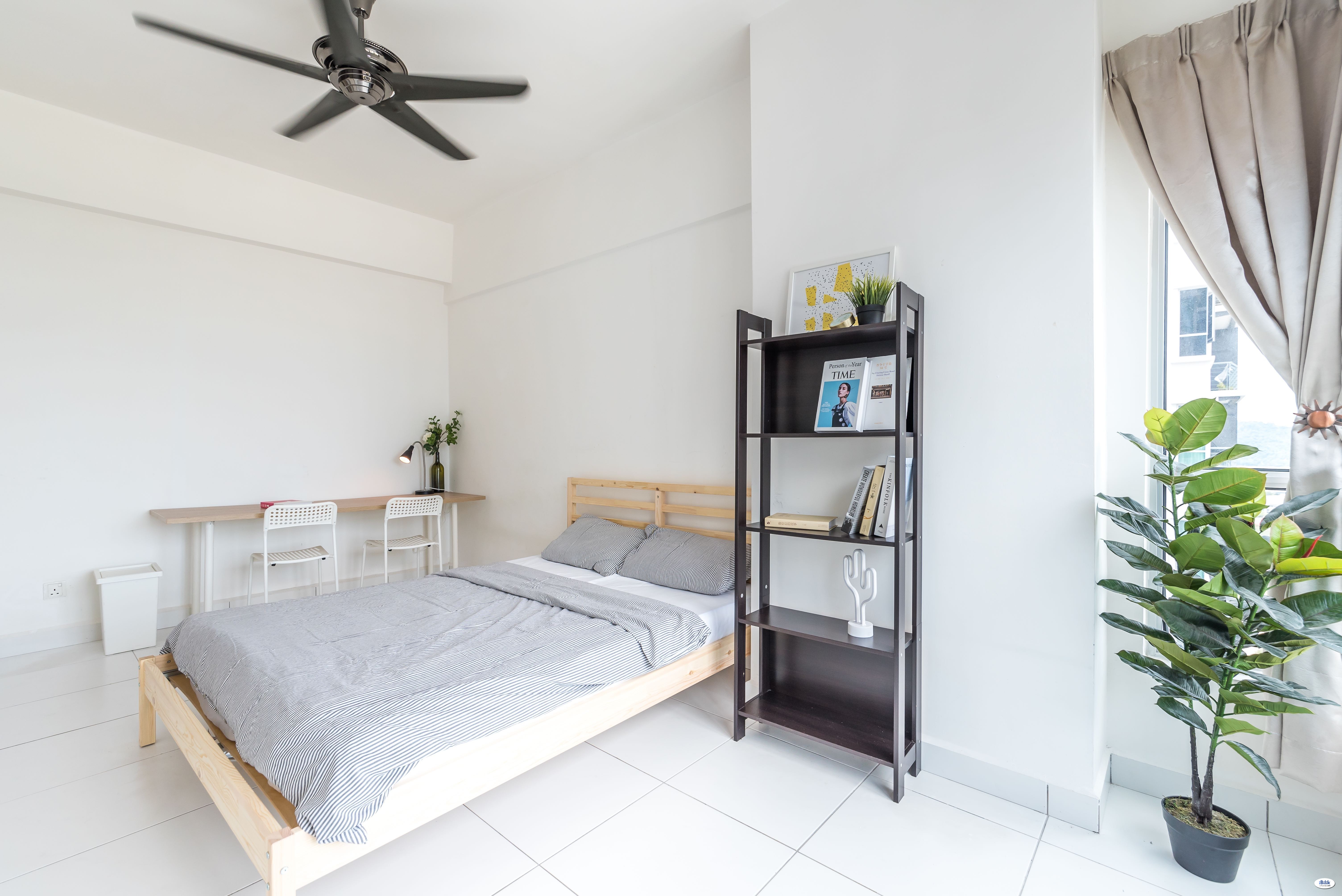 Minimalist Master Suite At Elit Heights Bayan Baru Room For Rent In