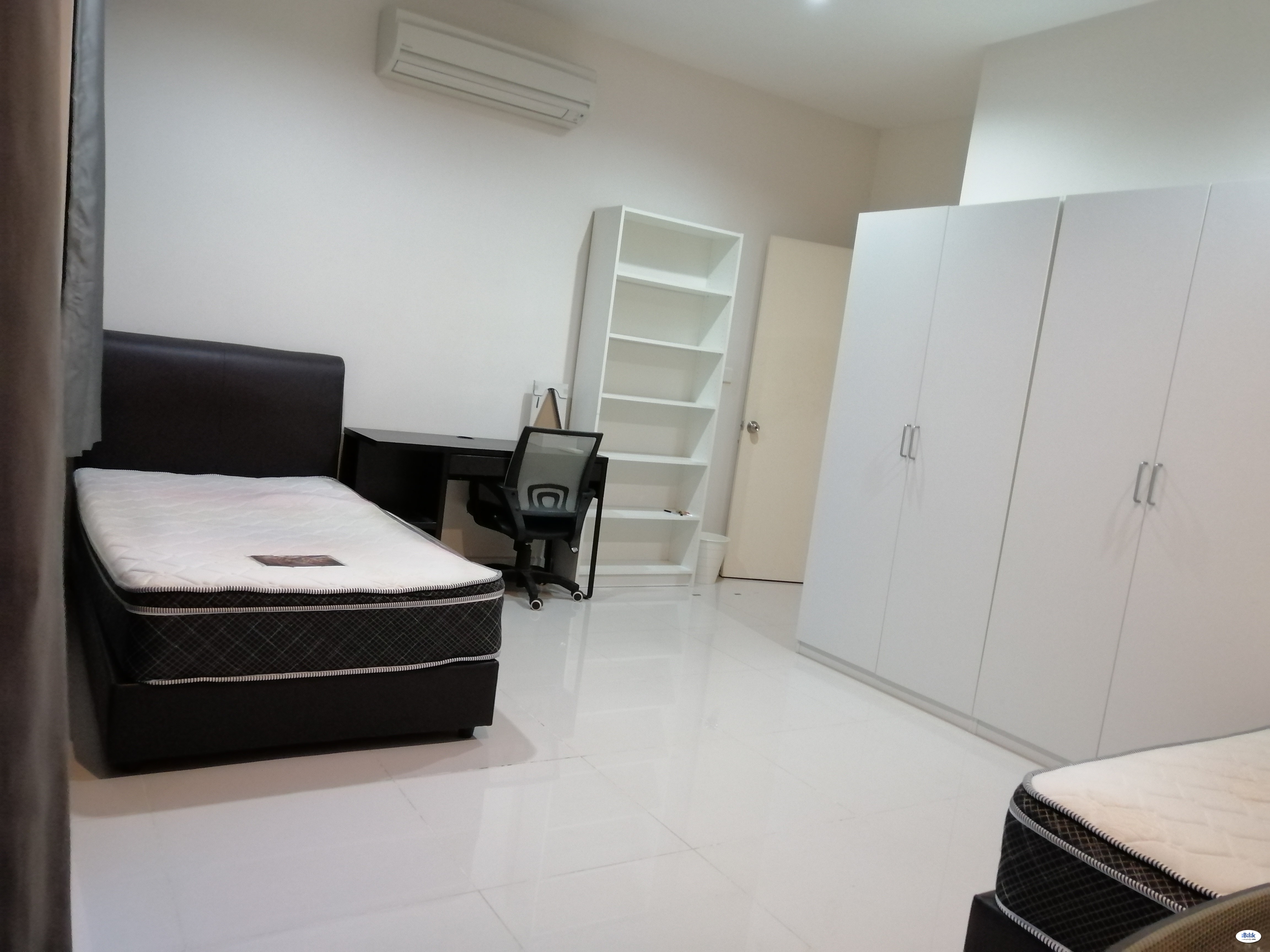 Middle Room At Nadayu28 Bandar Sunway Room For Rent In