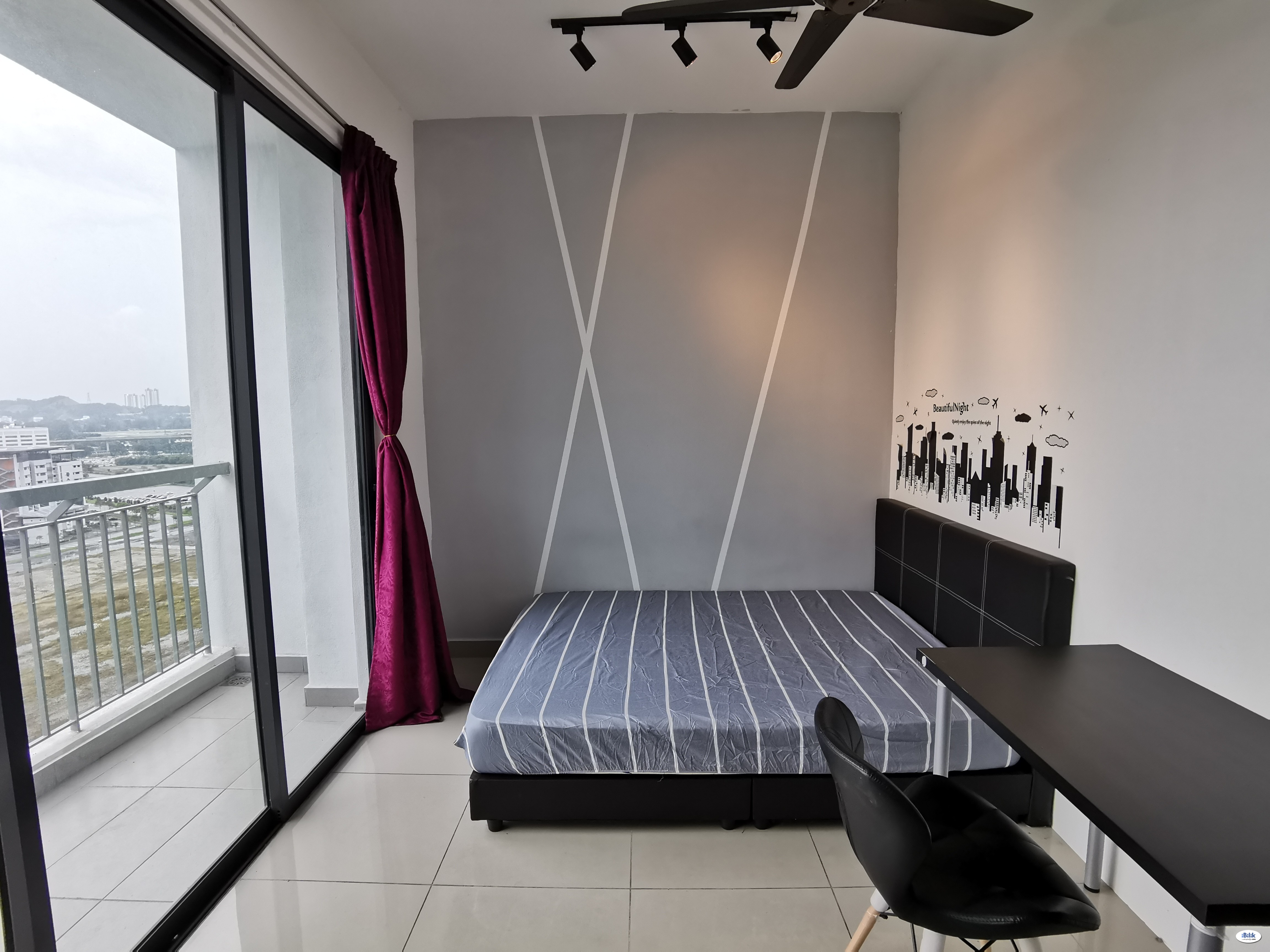Female Big Middle Room At Parkhill Residence Bukit Jalil Near Lrt Apu Astro Room For Rent In