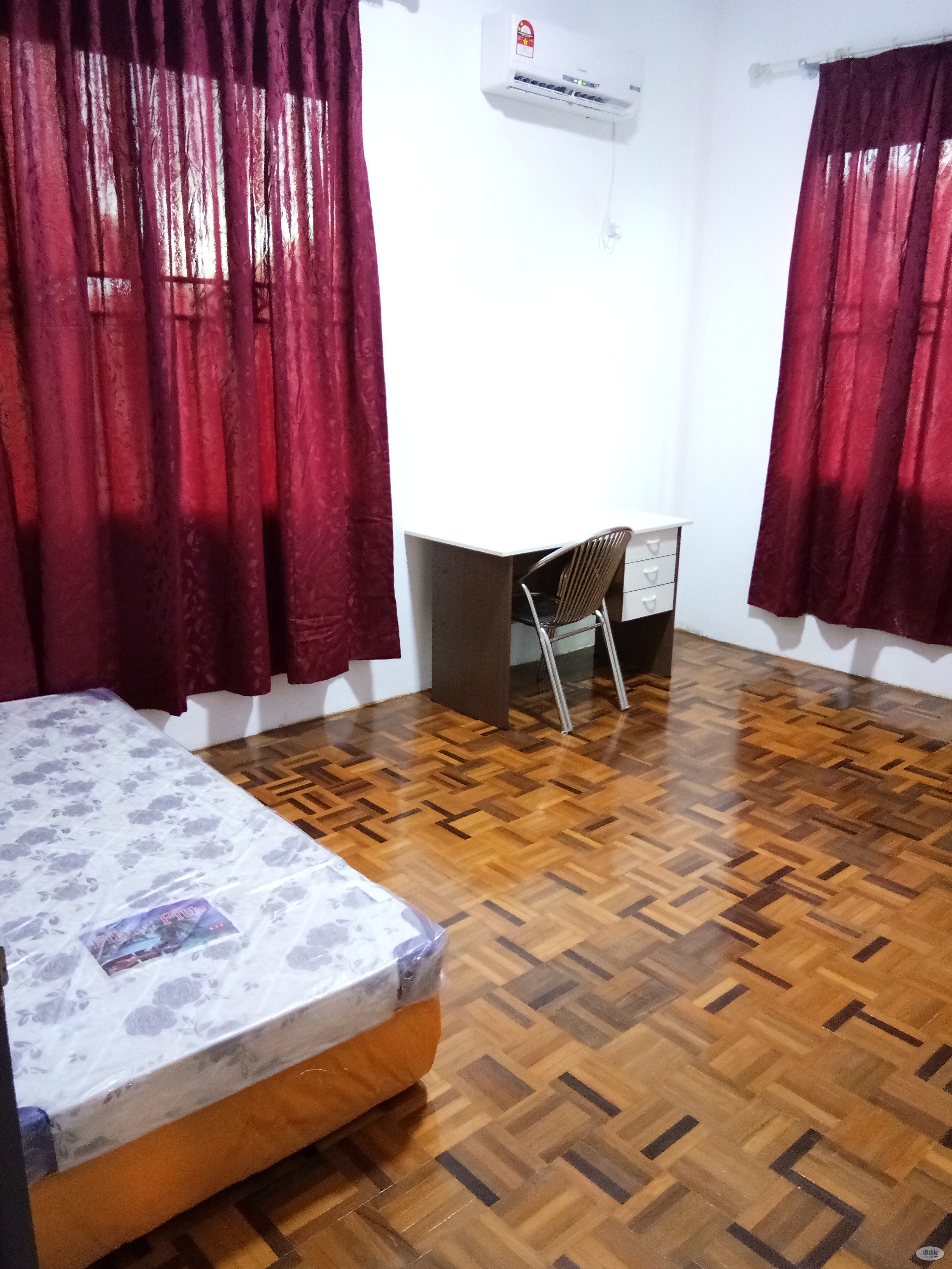 Middle Room At Taman Putrajaya Bintulu Room For Rent In