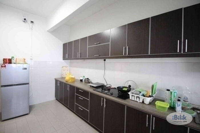 Cushy Female Only 1 5 Months Deposit 5 Mins To Selayang Hospital Medium Room 162 Residency Selayang Room For Rent In