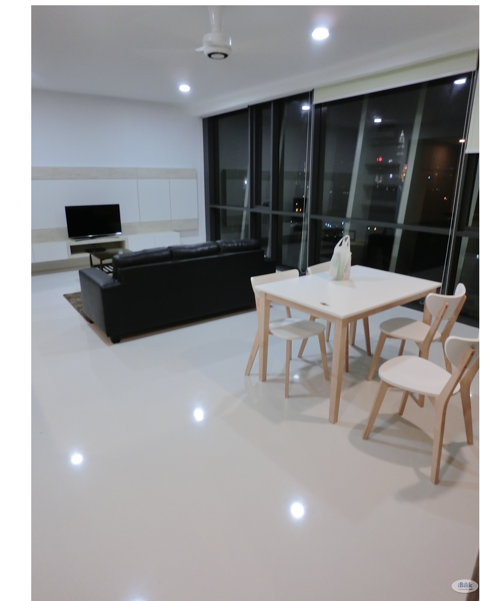 Find Room For Rent Homestay For Rent Middle Room With Private Bathroom For Rent At The Capers Fennel Close To Klcc Kl Sentral Publika Mont Kiara Sunway Putra Mid Valley
