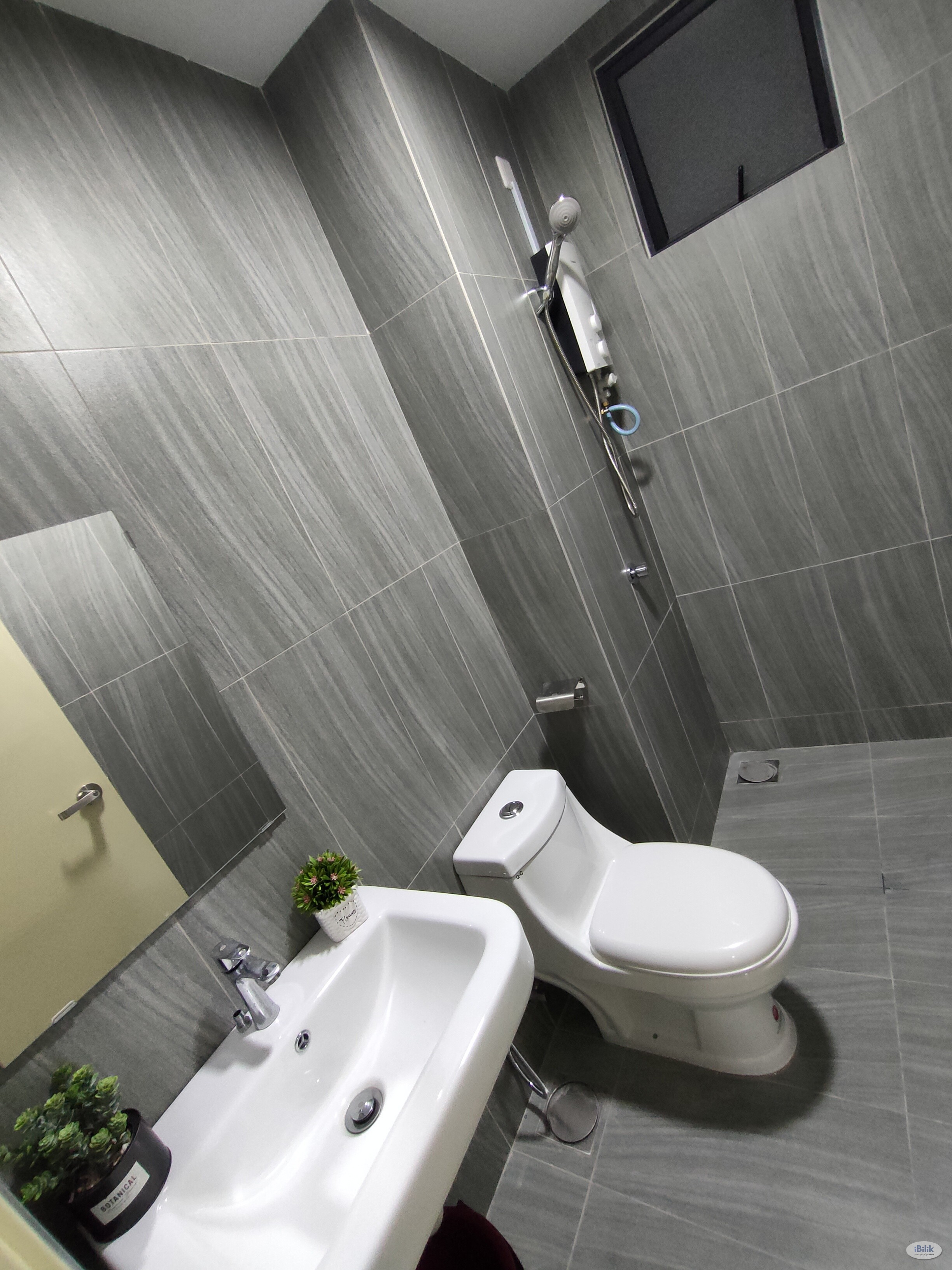 Find Room For Rent Homestay For Rent Link Bridge To Lrt Master Room With Private Bathroom At Wangsa Maju Near Klcc Kl Sentral Ampang