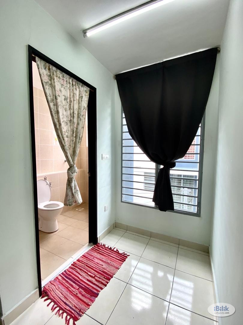 Single Room At Bangi Bilik Sewa Bangi Own Toilet Bsp Bdr Puteri Bangi Lama Avenue Ukm Cs Lotus Bukit Mahkota Nilai Bangi Avenue Near Ktm Room For Rent In