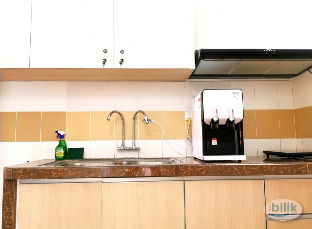 Image 2 of Single room Fully Furnished at D'Piazza Condominium, Bayan Baru - Room rental in 