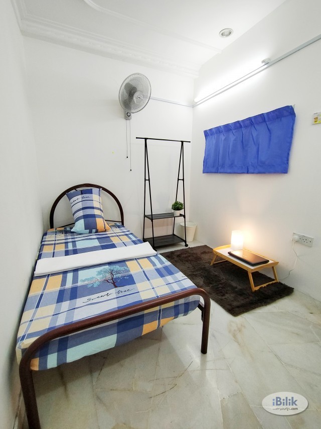 High Speed Wi Fi Limited Room At Kota Damansara Petaling Jaya Budget Rooms For Students Room For Rent In