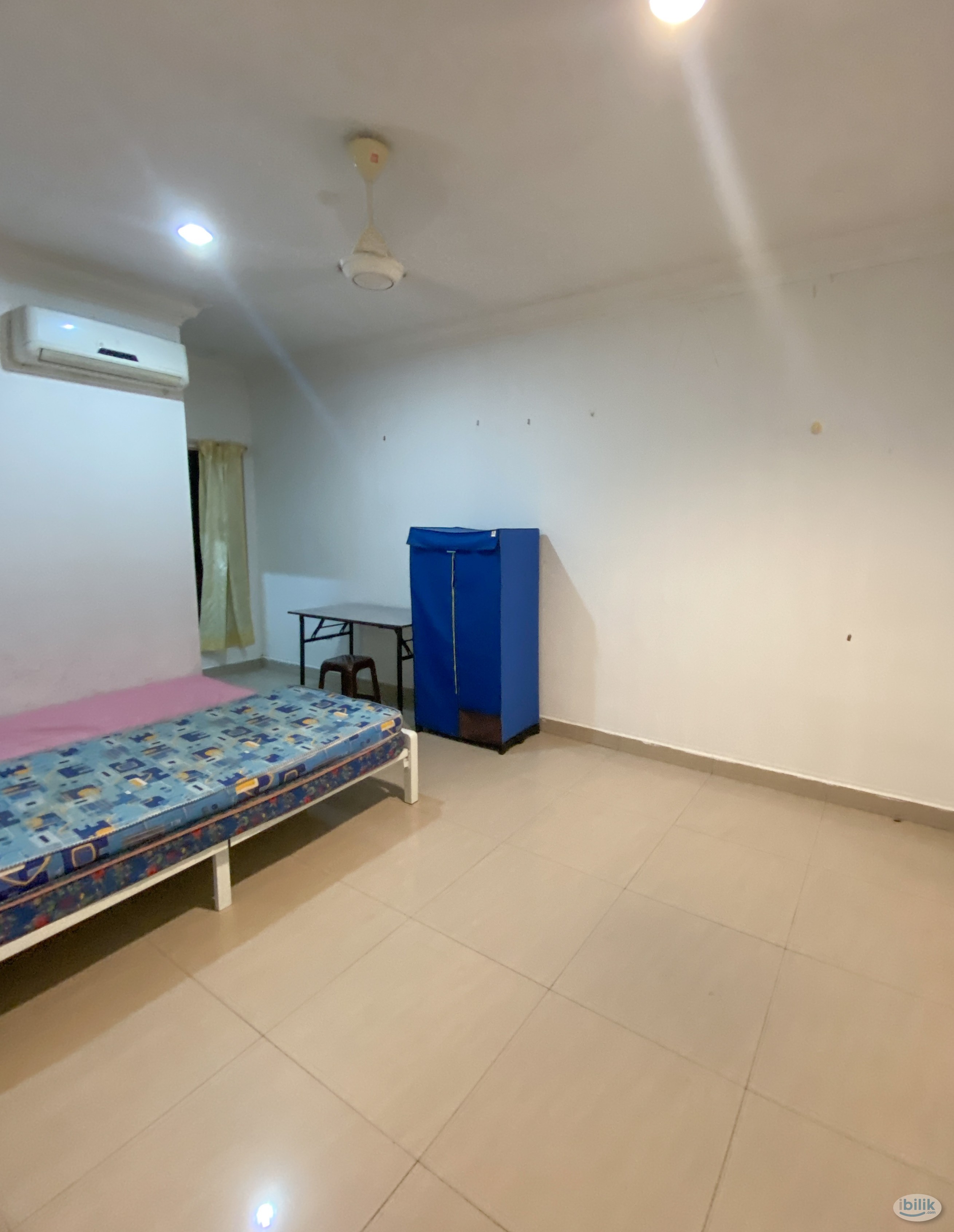 [Seksyen 13] Room attached private bathroom‼️ Free Wi-Fi, Free Car