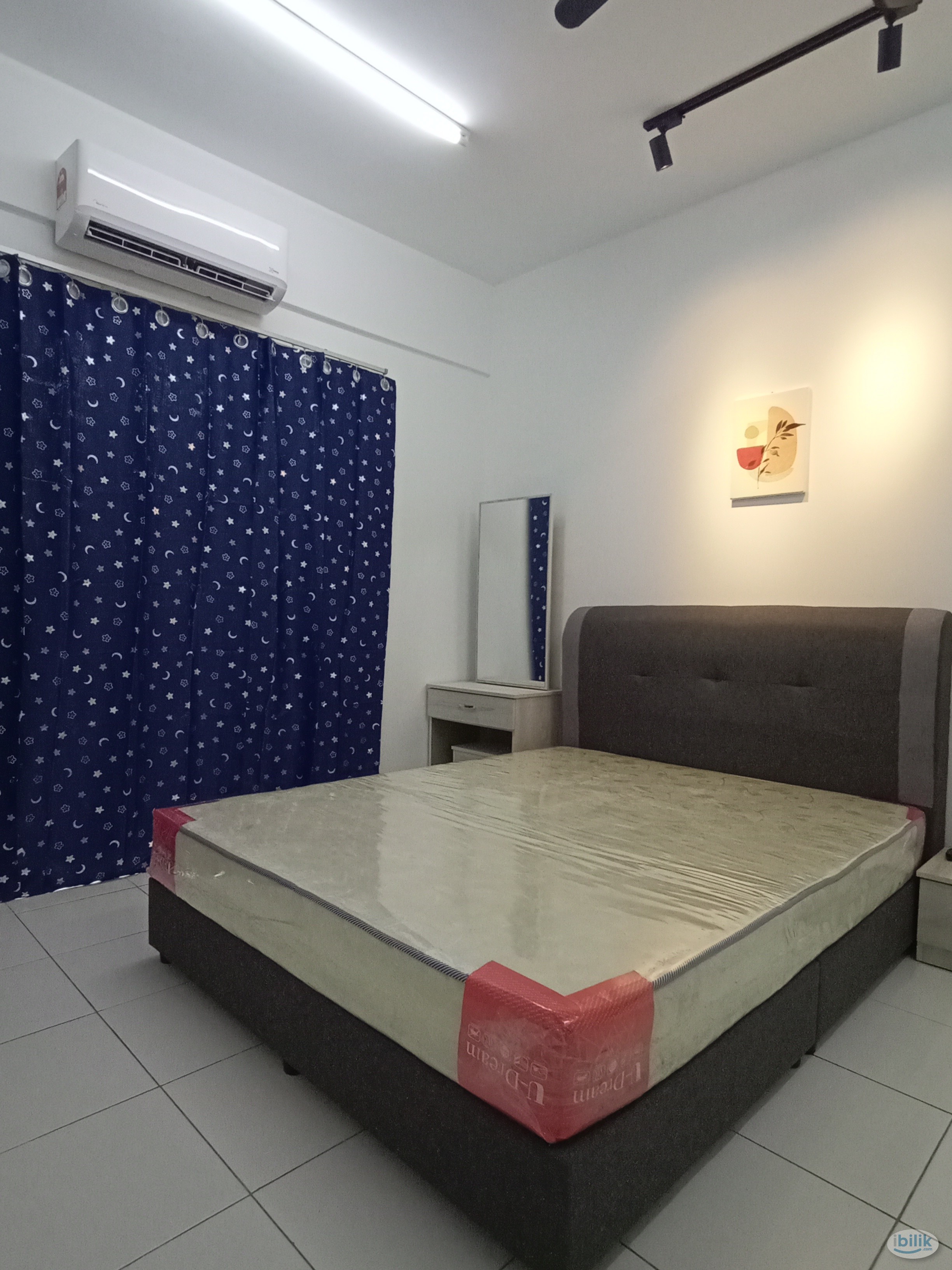 FREE UTILITIES!! BRAND NEW MIDDLE ROOM AT KEPONG FIRST RESIDENCE