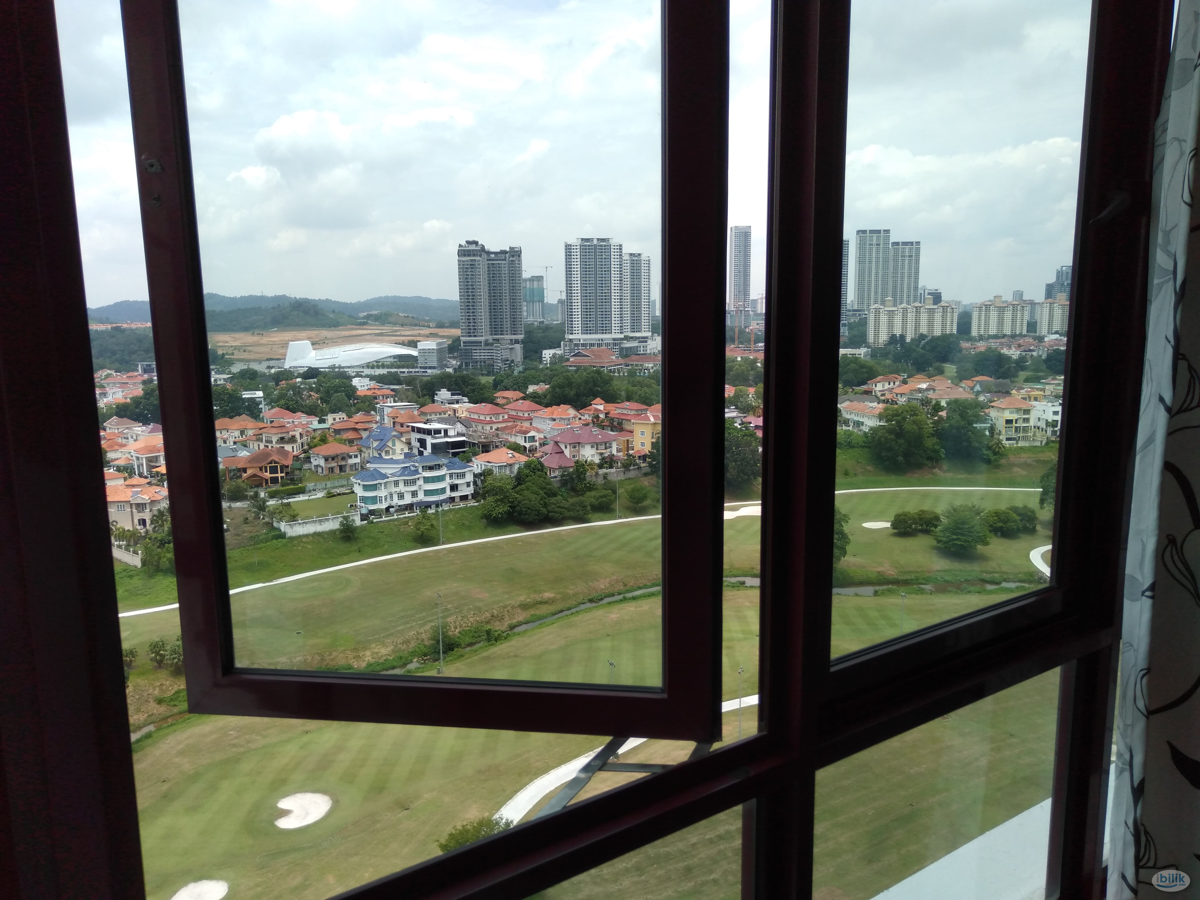 Savanna / Savana 1 near LRT IMU TPM APU ASTRO Bukit Jalil Middle Room
