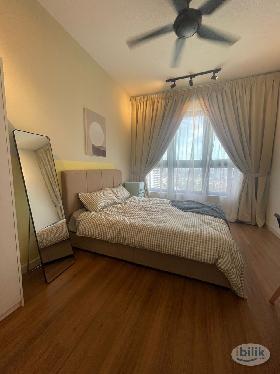 Master Room at M Vertica KL City Residences, Cheras Room For Rent in