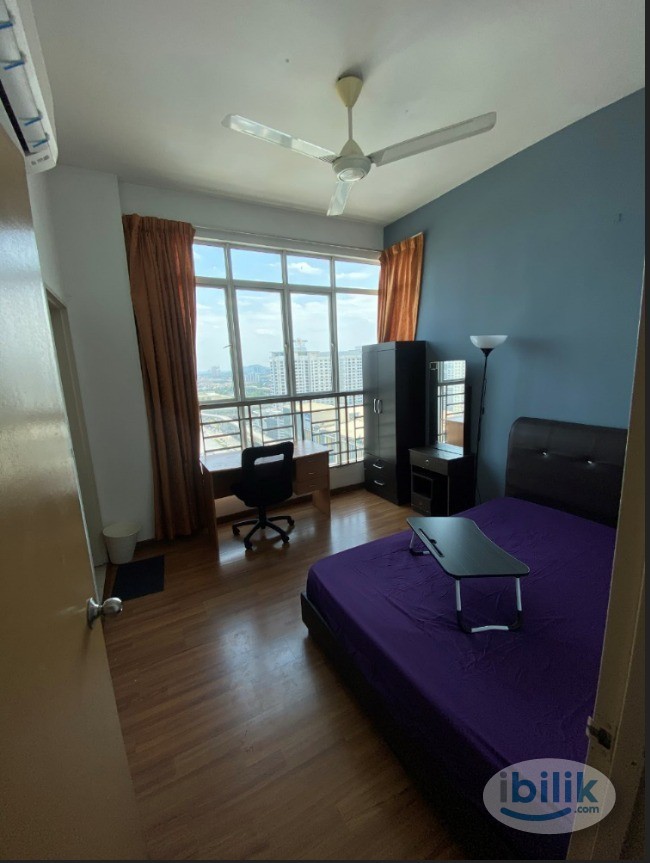 Beautiful Master room for rent at Impian Meridian Condominium with
