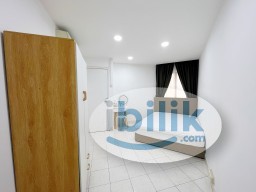 Room Rental in Petaling Jaya - Queen Bed Room at Palm Spring, Kota Damansara, Walking Distance to Surian MRT