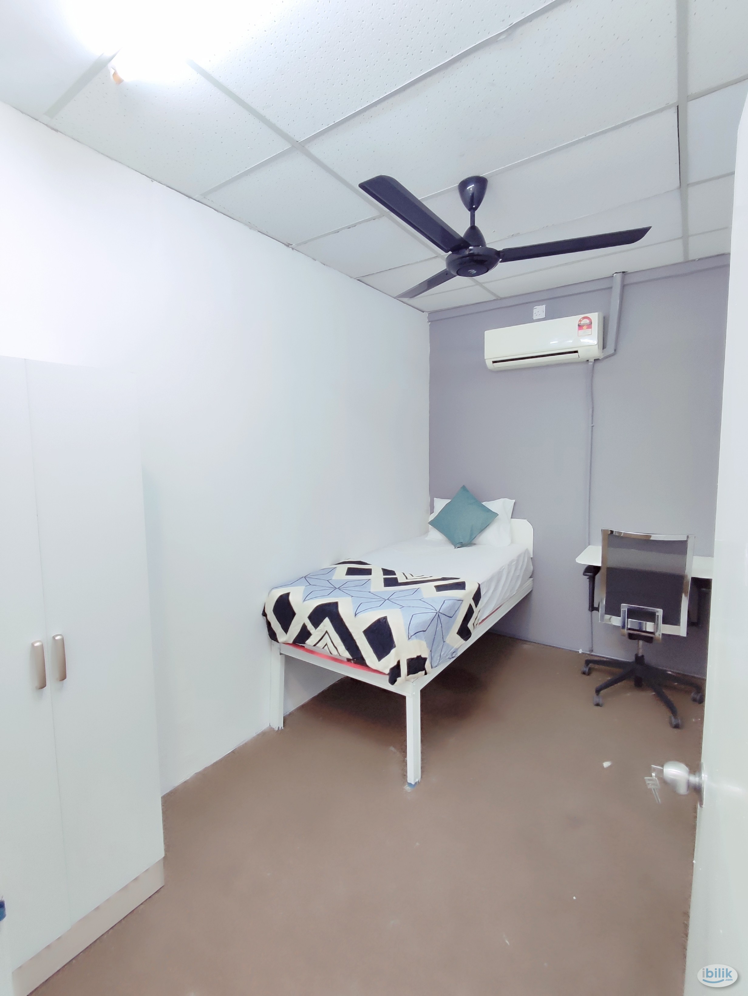Image 2 of Single room at glomac Centro Bandar utama - Room rental in 