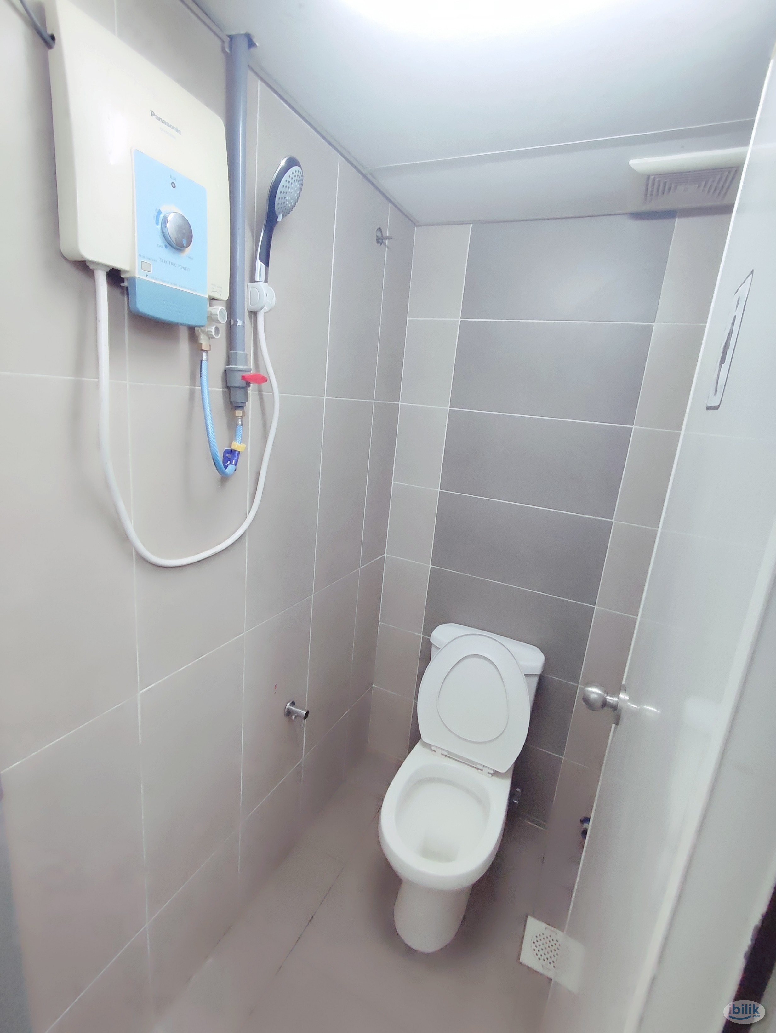 Image 4 of Single room at glomac Centro Bandar utama - Room rental in 