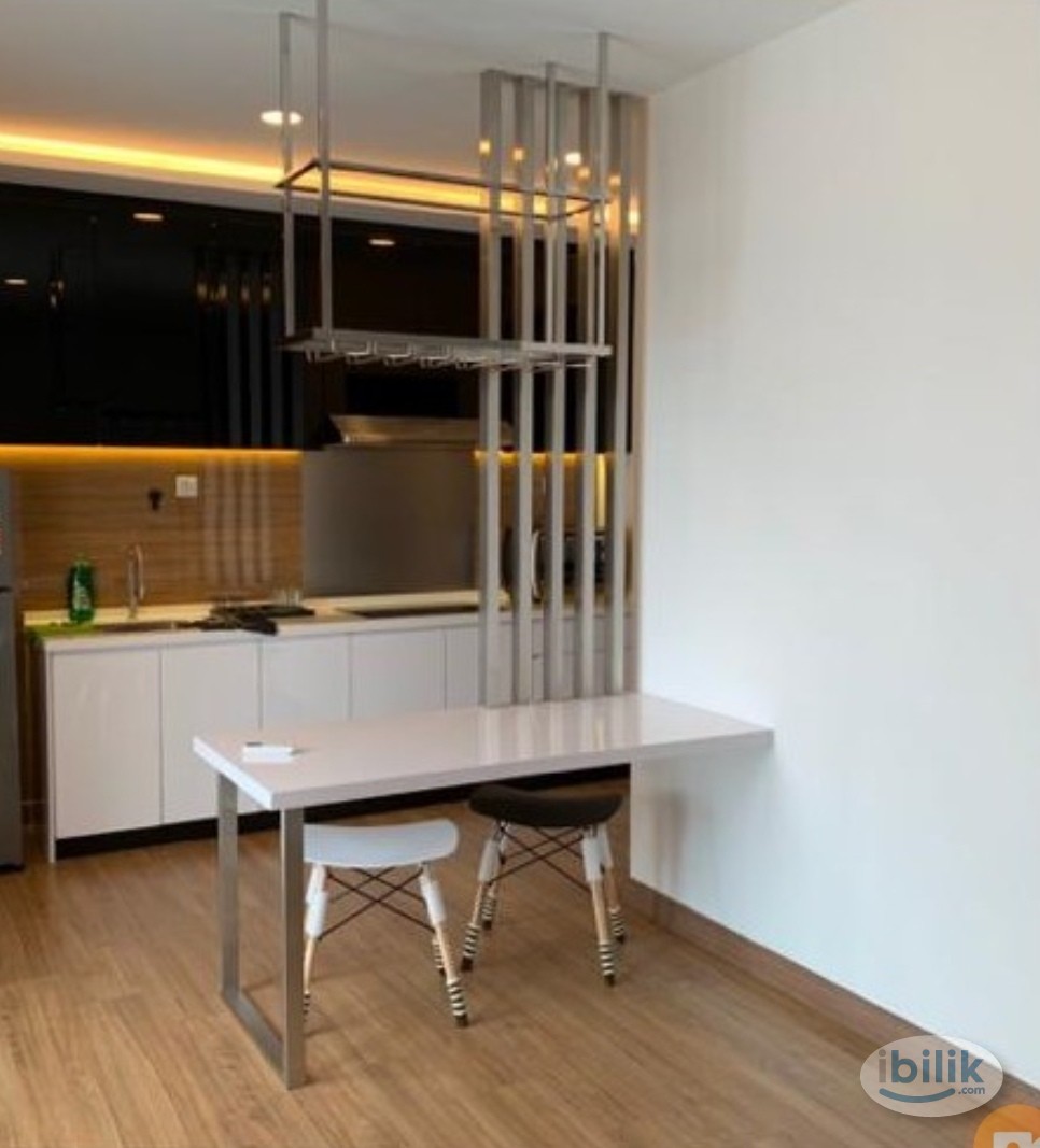 Suite at Symphony Tower, Balakong Room For Rent in