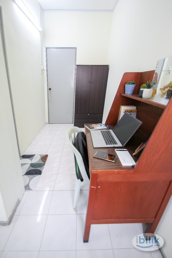 [NEAR ATRIA MALL] CHEAP Single Room for rent at Damansara Jaya SS22