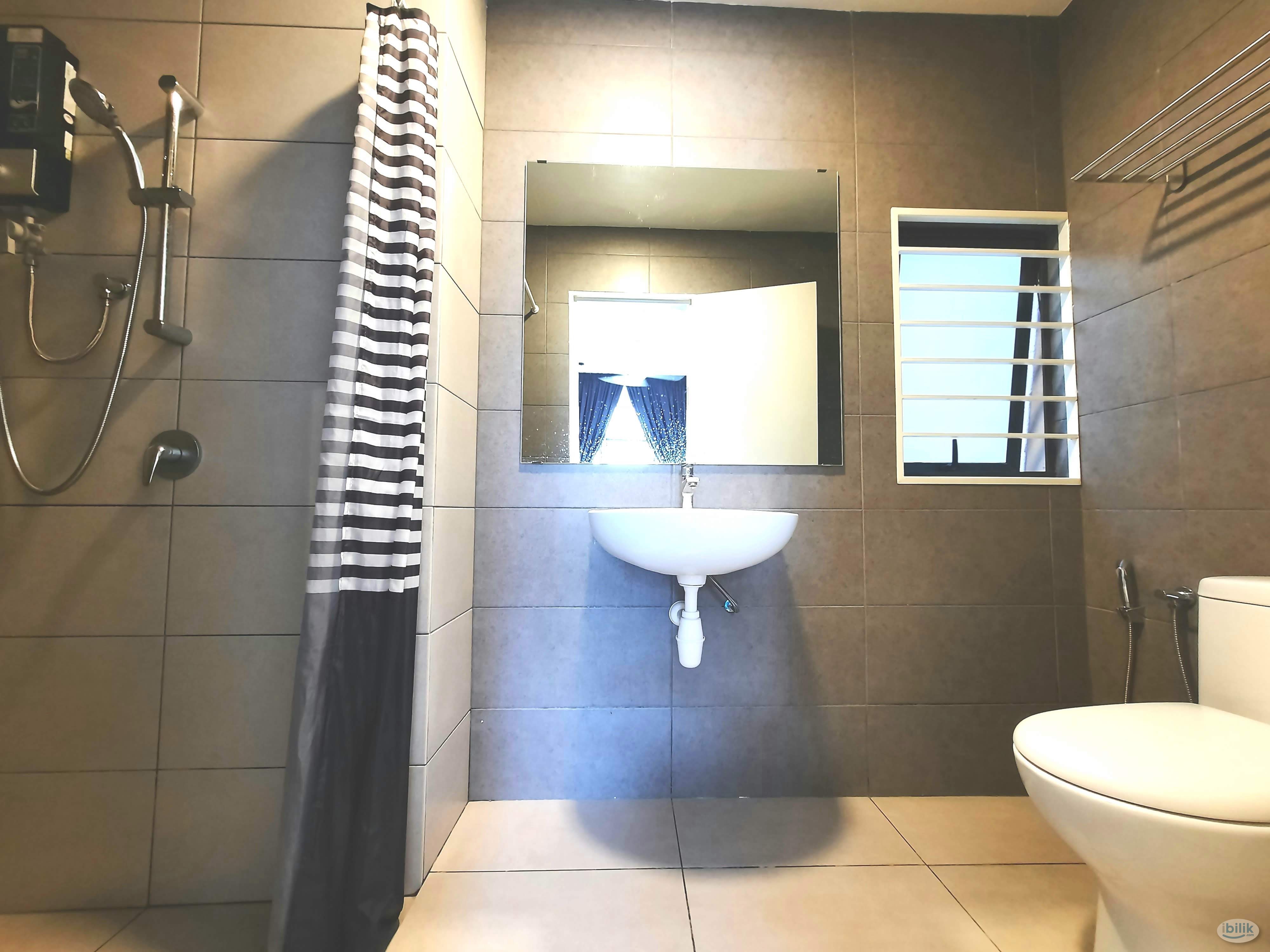 Image 3 of Master Room at Casa Green, Bukit Jalil private bathroom Included Utility Bills All Female high floor pool view Pavillion 500m Muhibbah LRT - Room rental in 