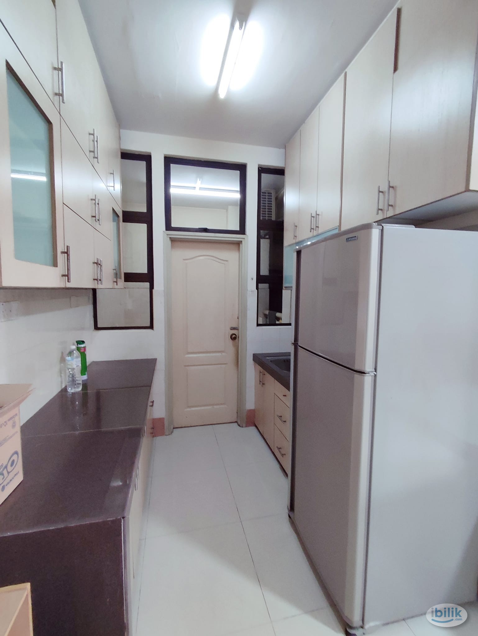 Image 3 of vacant middle room for rent at pelangi utama - Room rental in 