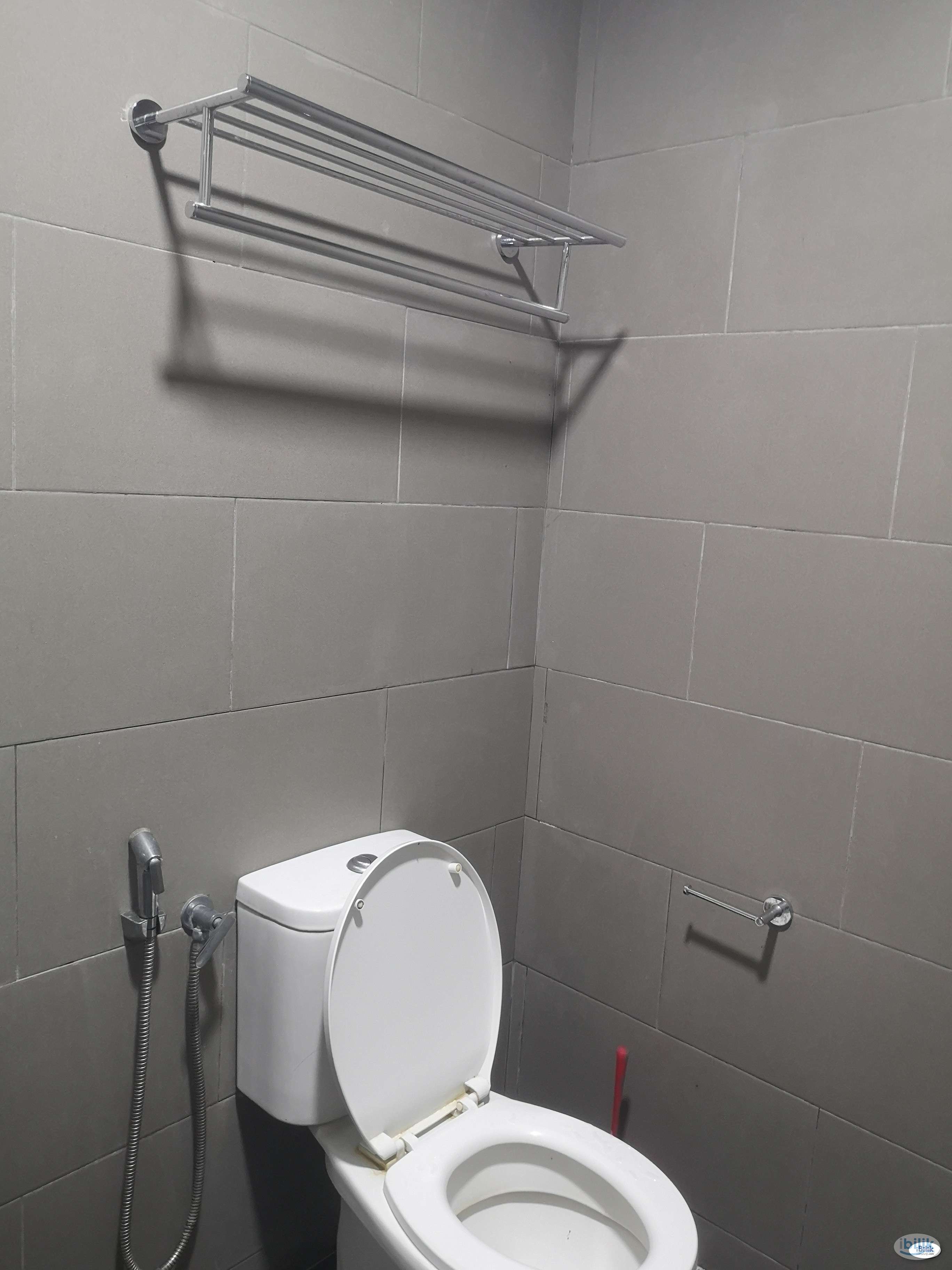 Room for rent nearby Sarawak General Hospital Room For Rent in