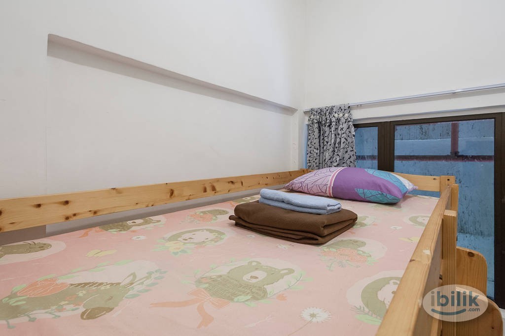Image 2 of Single Room at Chinatown, Central Area - Room rental in 