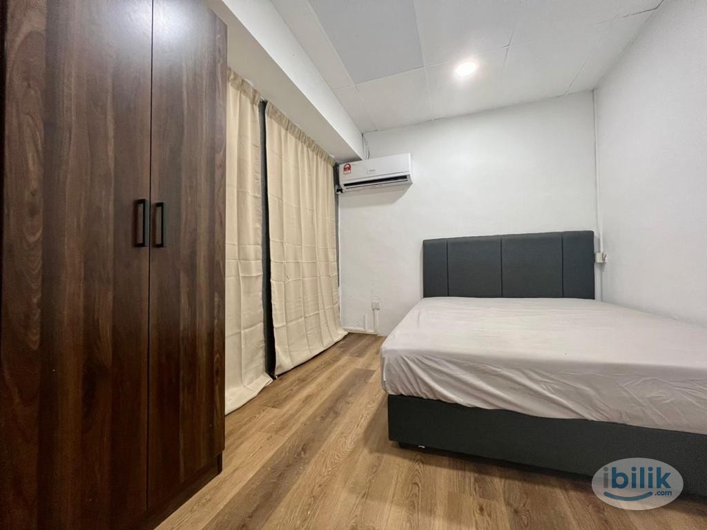 Image 5 of 👣ZERO DEPOSIT👣 Master Room at Taman Pelangi, Johor Bahru - Room rental in 