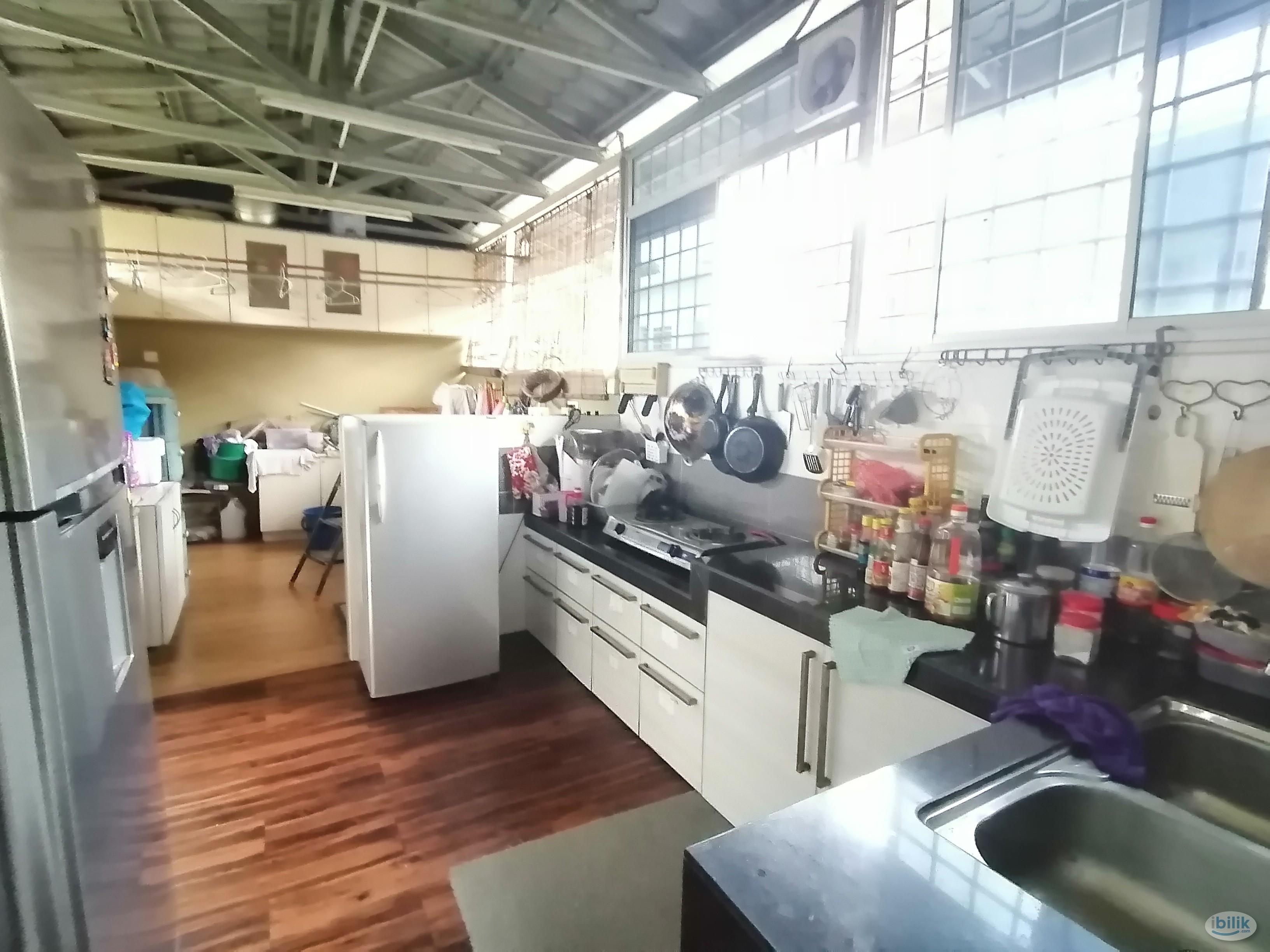 Image 3 of Spacious Room with FREE Carpark - Room rental in 