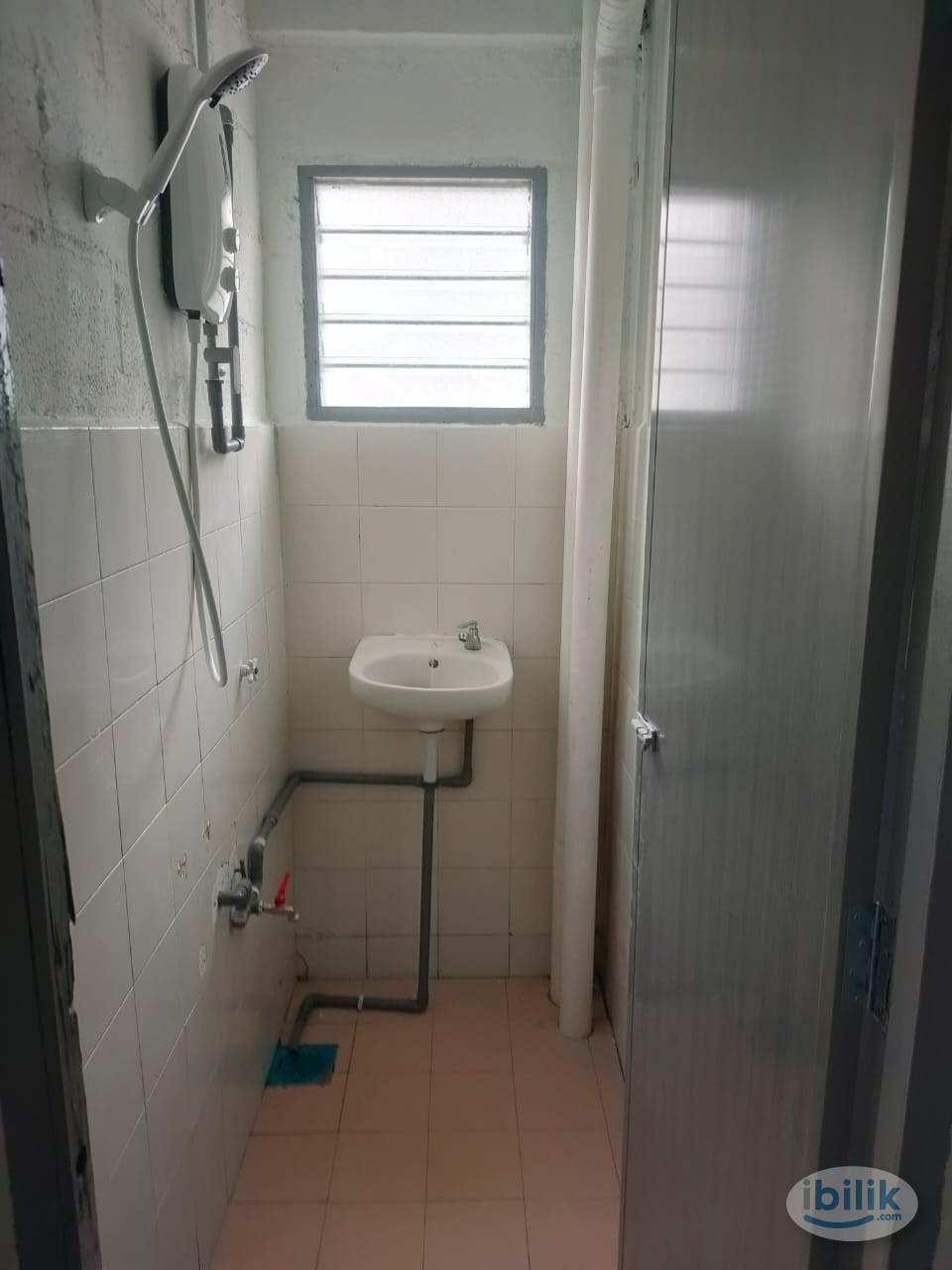 Pelangi Indah Single Bedroom For Rent(Guys Only) Room For Rent in