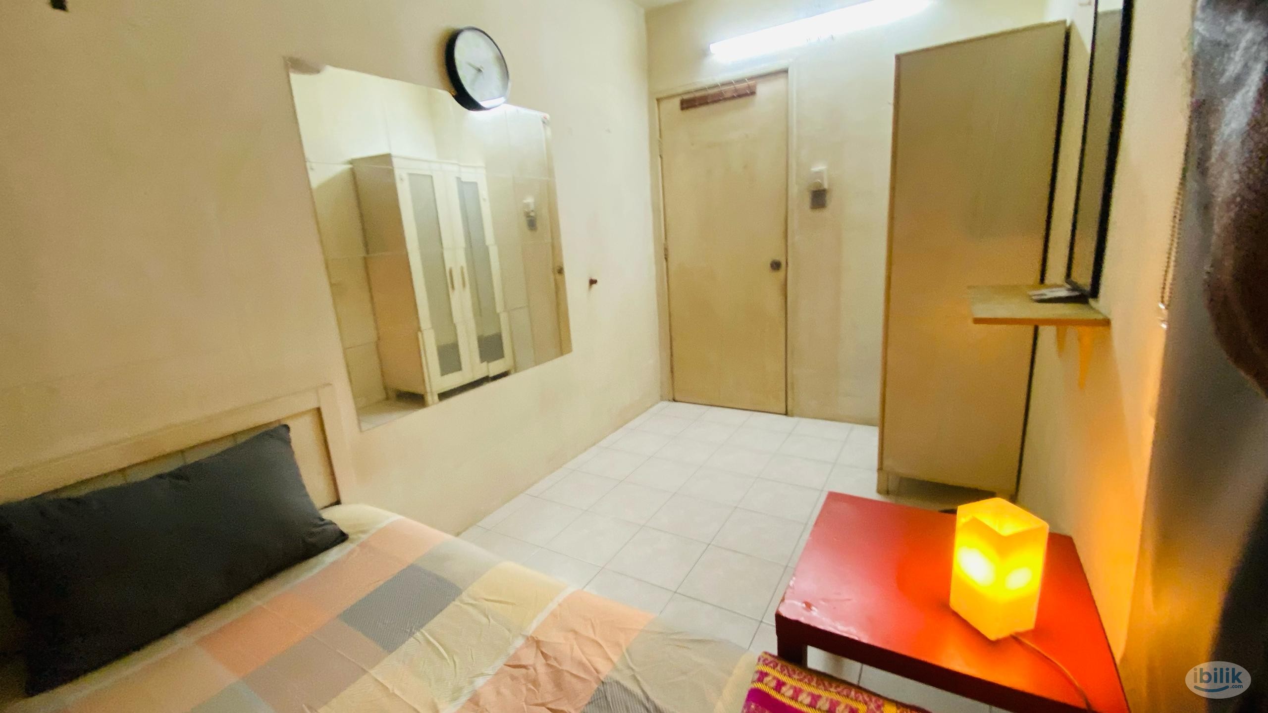 Image 2 of Single Room Female at Damansara Perdana, Petaling Jaya - Room rental in 