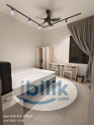 Room Rental in Selangor - Union Suites Condo Middle Room for rent at Bandar Sunway, Petaling Jaya