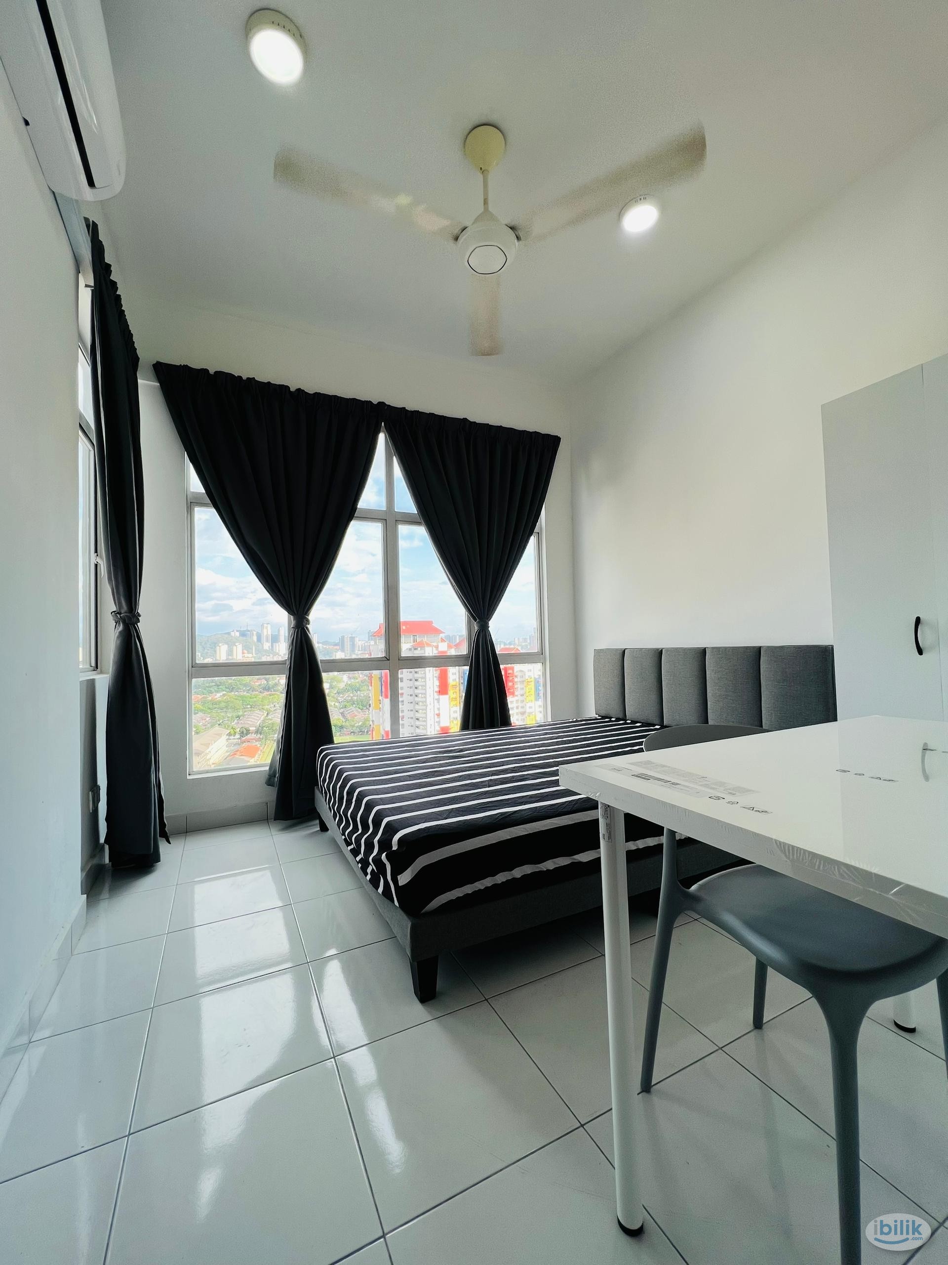 🏠M3 Residency ️Aircon🛌Medium Room👥1-2pax👣Doorstep to M3 Mall & Walk