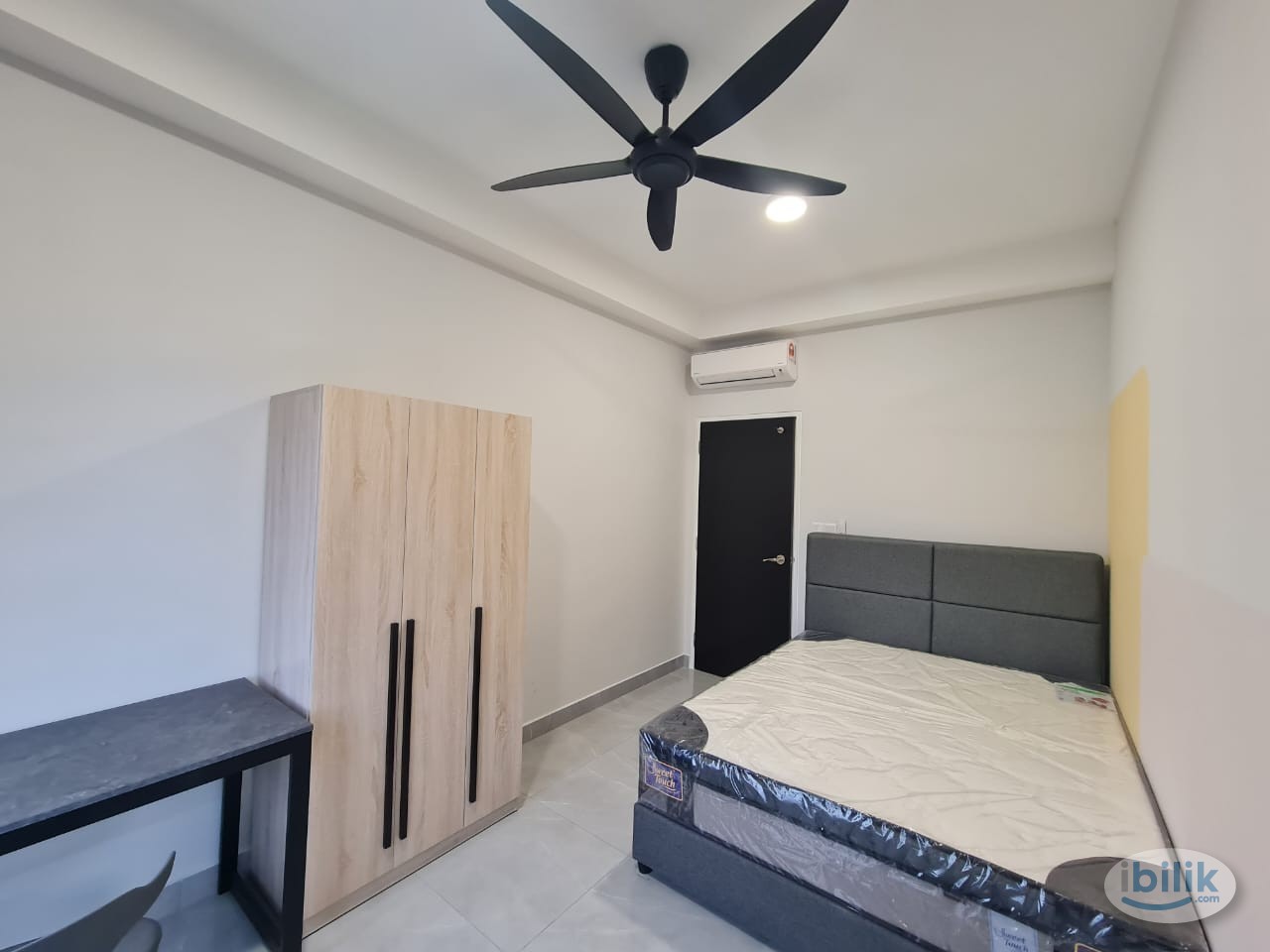 Full Furnished Cozy Master Room at Sentul Jalan Ipoh FREE WiFi