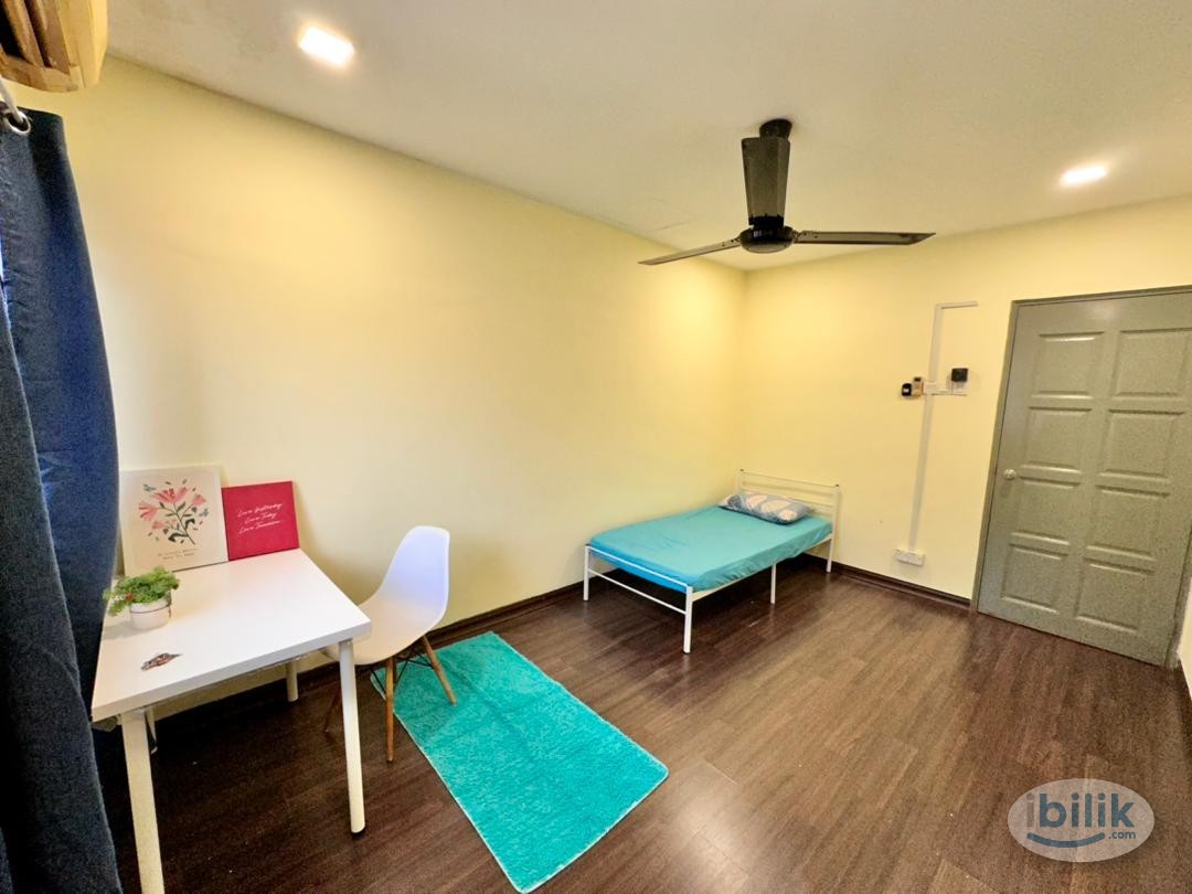 Room near 1 utama mrt Room For Rent in