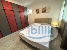 Room Rental in  - HUGE Room for Rent! Near to Marsiling Woodlands MRT, shower is CLEAN & RENOVATED
