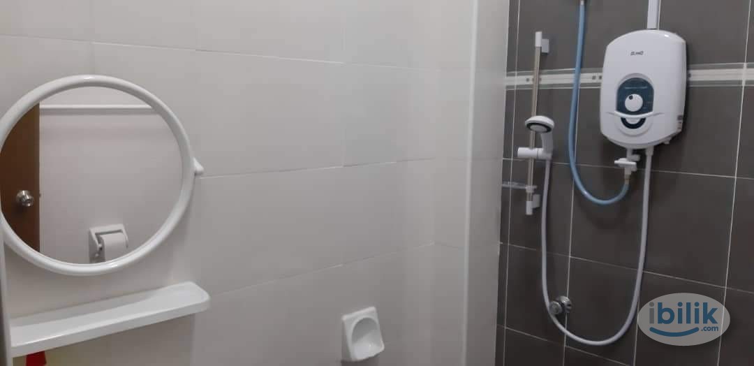 Image 3 of Melaka middle room with aircon - Room rental in 